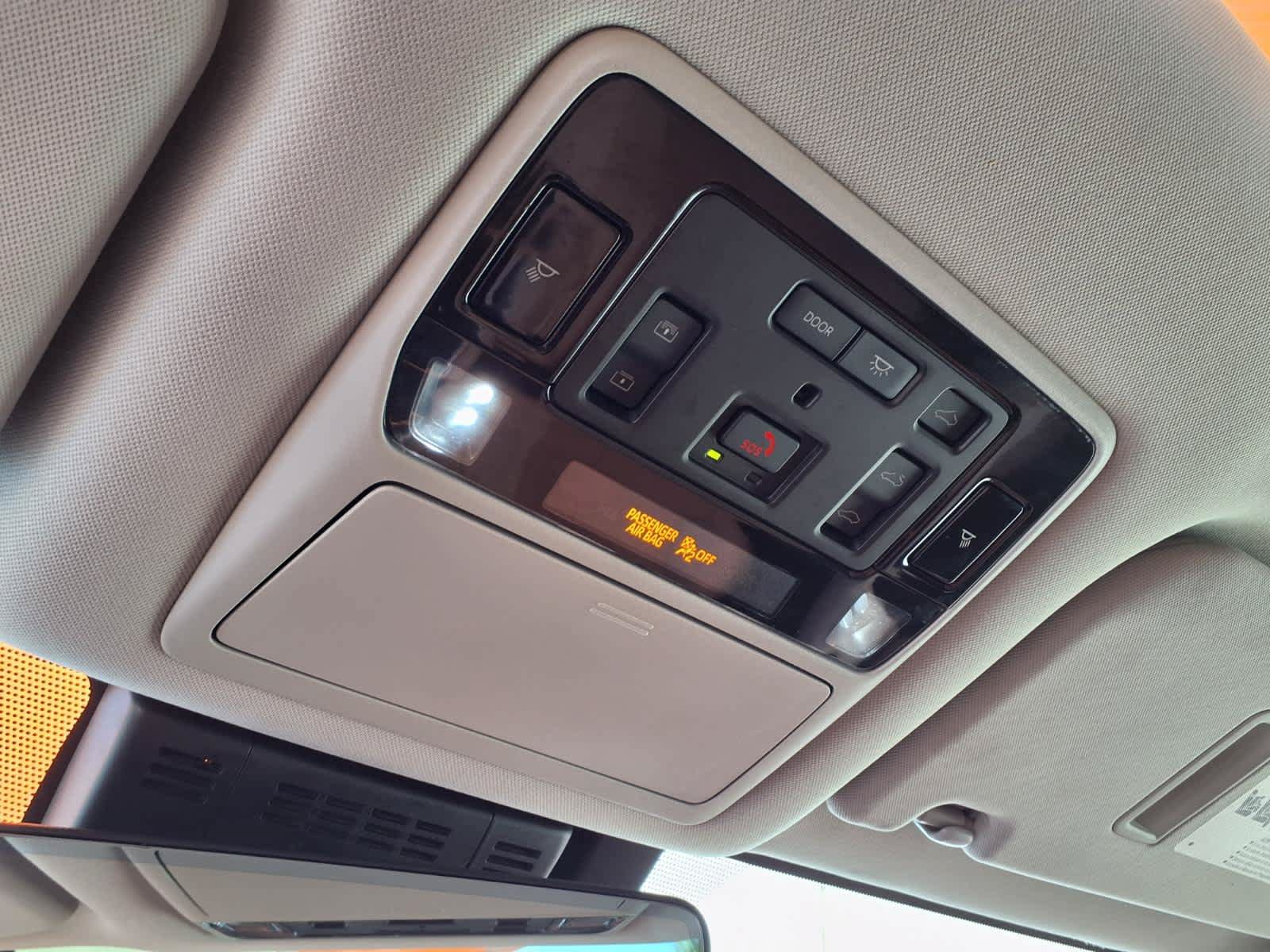 Used 2024 Toyota Grand Highlander AWD image 29