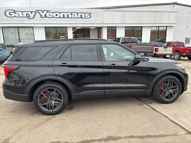 Used 2026 Ford Explorer ST image 11