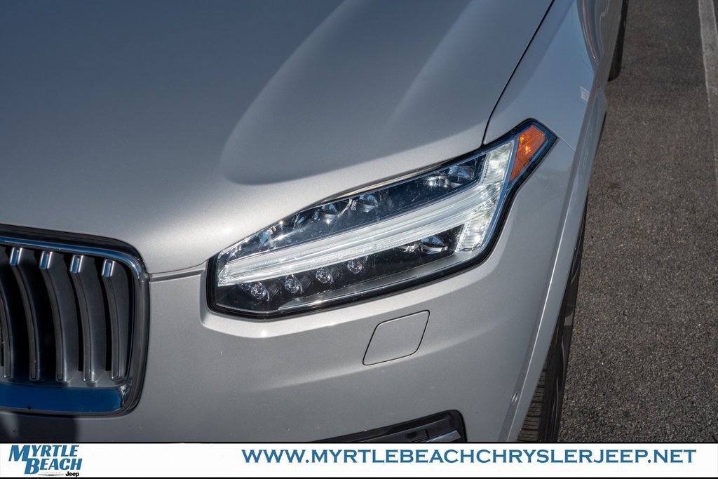 Used 2023 Volvo XC90 B6 Plus image 10