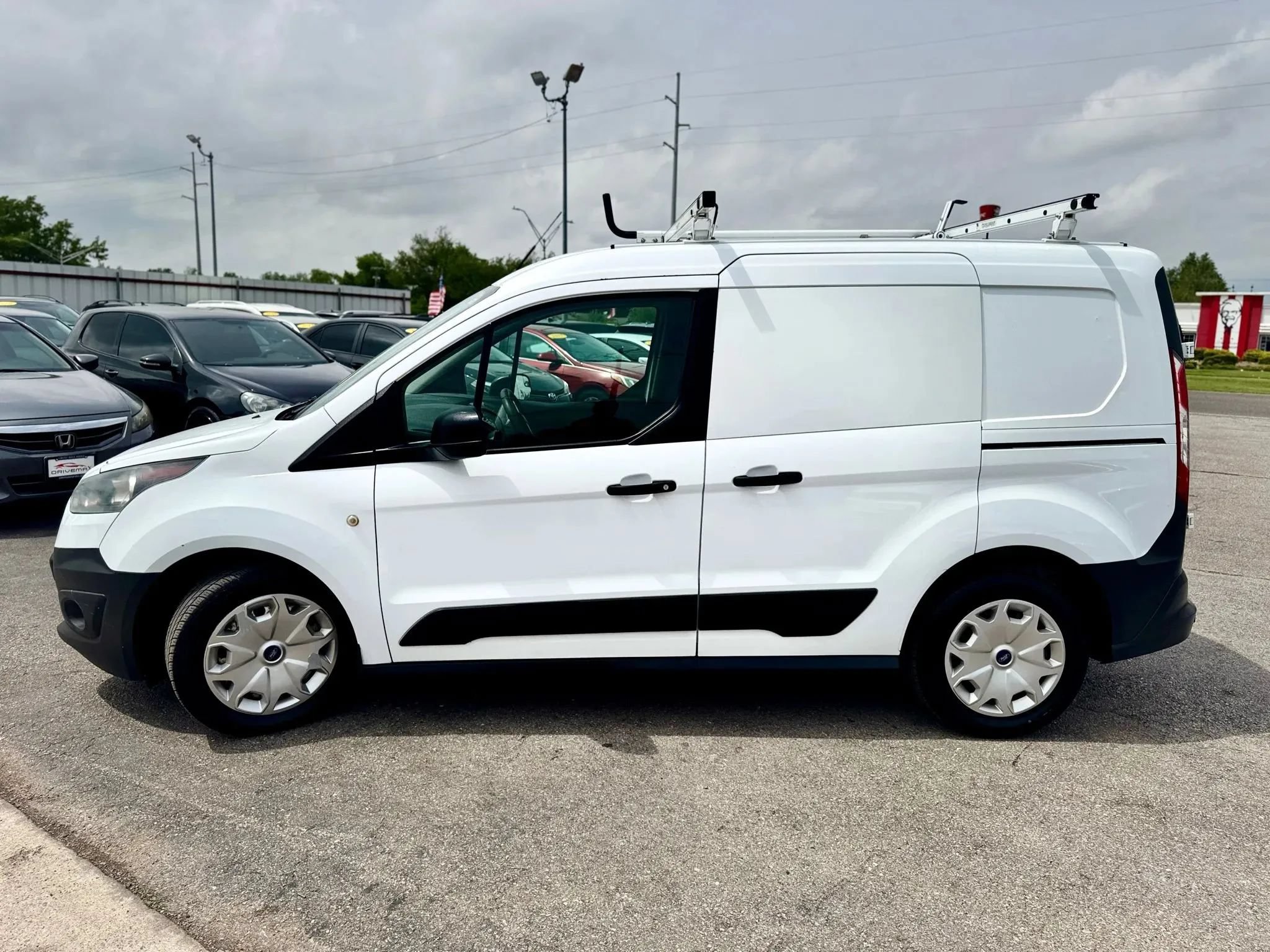 Used 2015 Ford Transit Connect XL FWD image 3