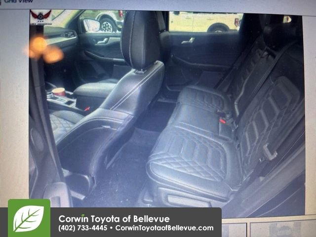 Used 2023 Ford Escape Platinum w/ Premium Technology Package image 8