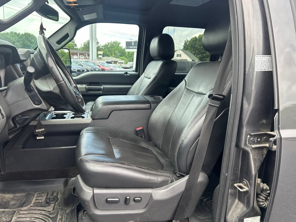 Used 2016 Ford F350 Lariat w/ Lariat Interior Package AWD/4WD image 9