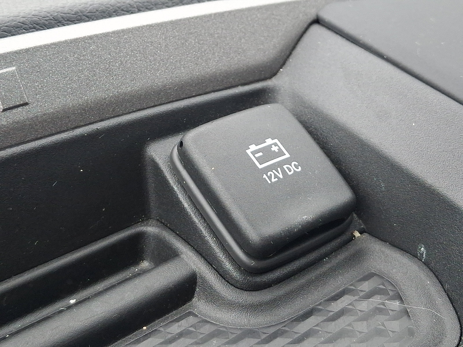 Used 2025 RAM 1500 Tradesman AWD/4WD image 25