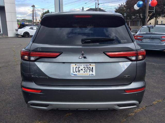 Used 2023 Mitsubishi Outlander SE image 16