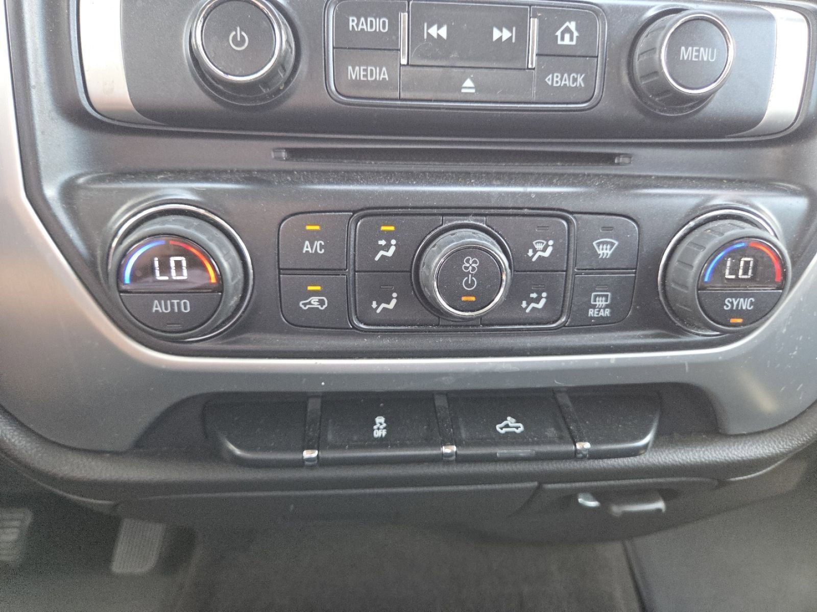 Used 2015 GMC Sierra 1500 SLE w/ SLE Value Package RWD image 28