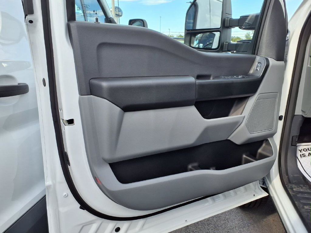 New 2027 Ford F350 XL AWD/4WD image 7