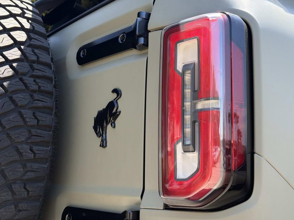 Used 2022 Ford Bronco Wildtrak image 10