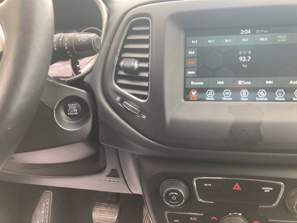Used 2019 Jeep Compass Latitude w/ Cold Weather Group AWD/4WD image 22