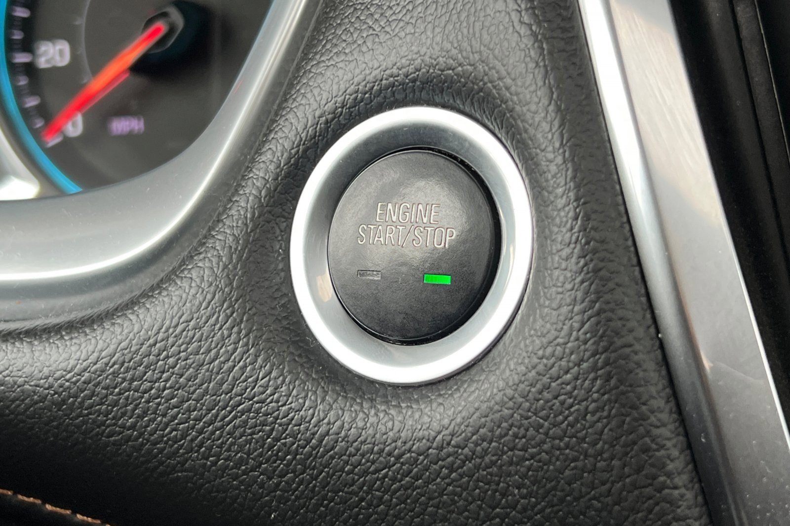 Used 2021 Chevrolet Traverse Premier w/ Redline Edition image 21