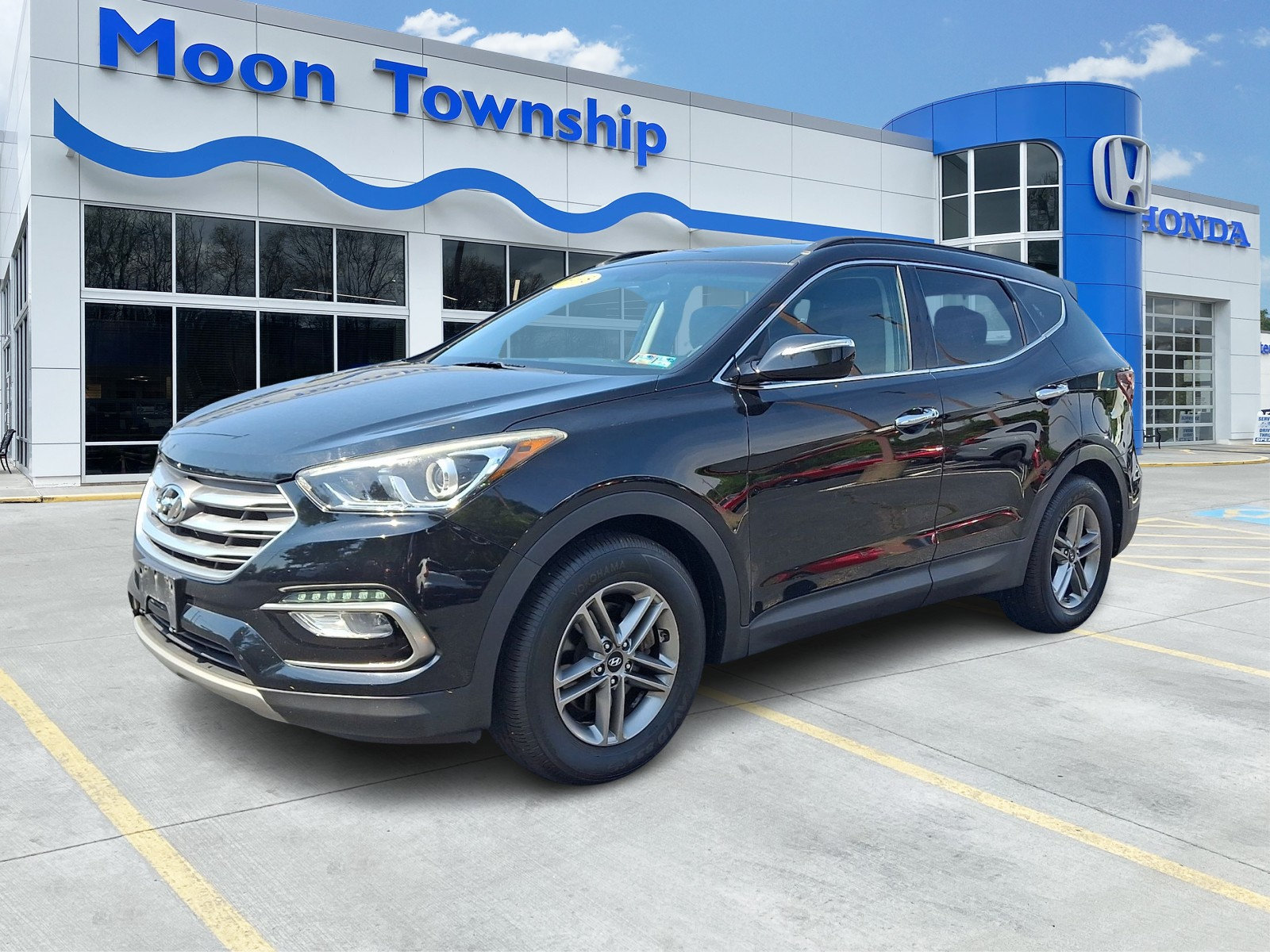Used 2018 Hyundai Santa Fe Sport w/ 2.4L Value Package 02 FWD image 3
