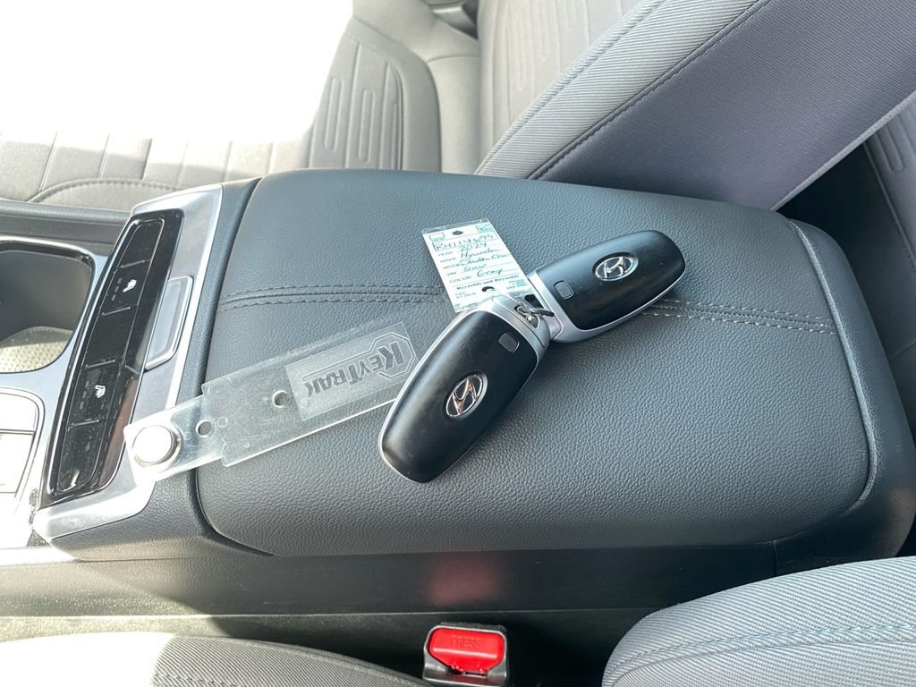 Used 2024 Hyundai Santa Cruz SEL w/ Activity Package FWD image 30