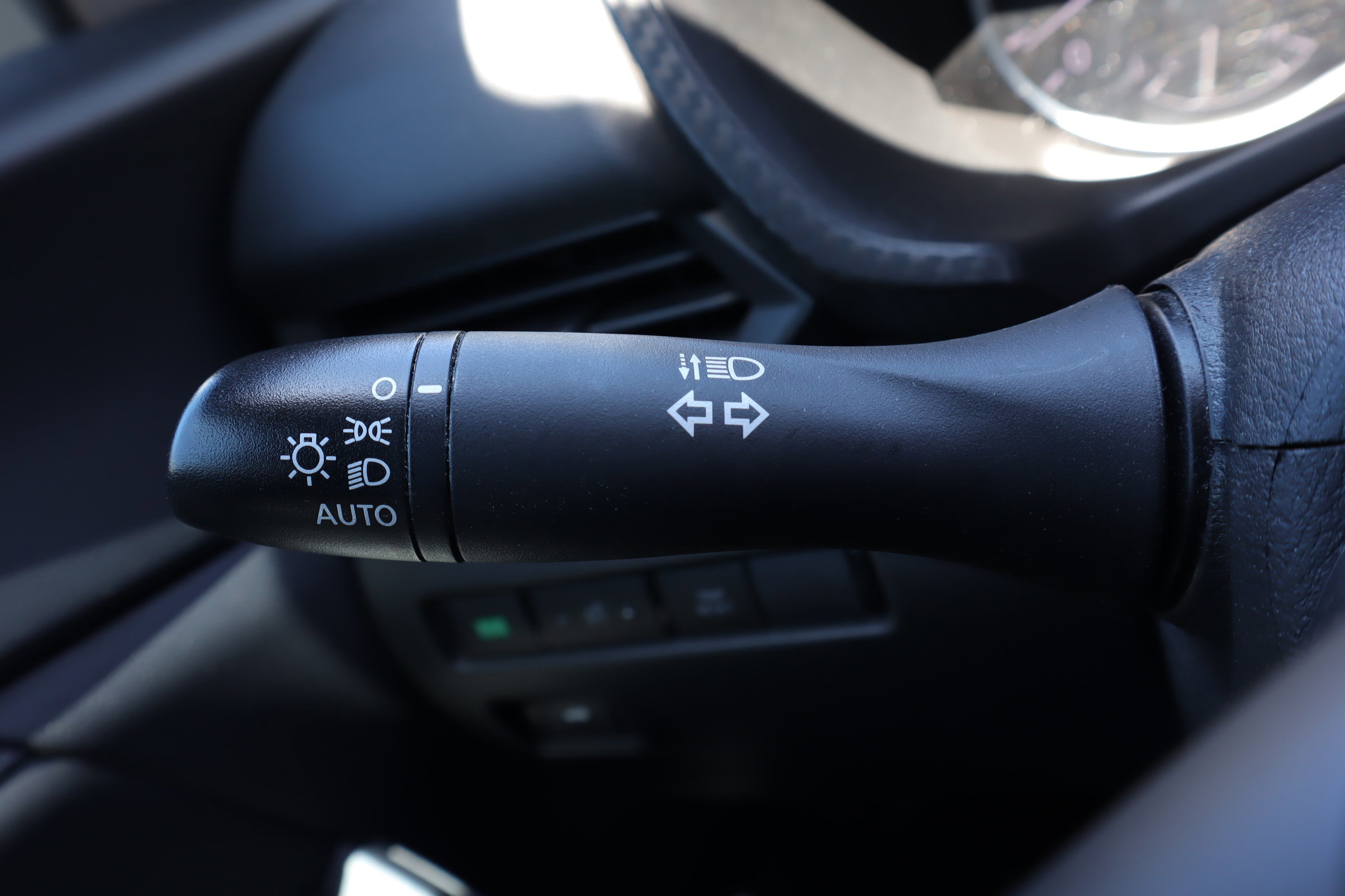 Used 2024 Nissan Sentra S FWD image 19