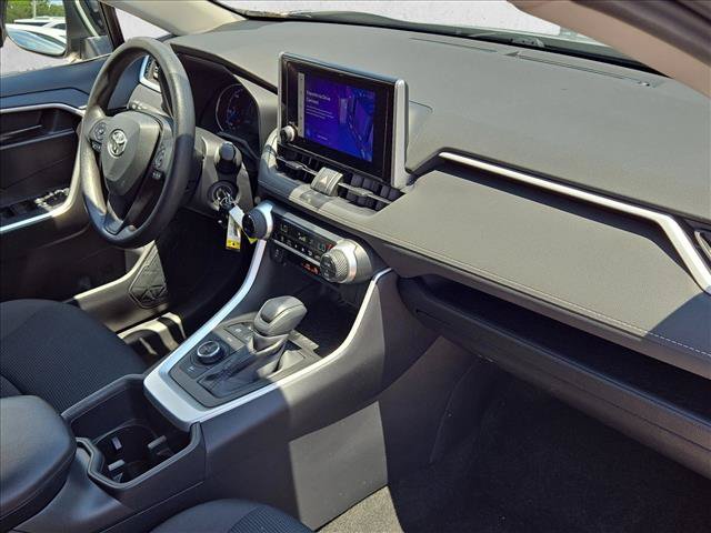 Used 2023 Toyota RAV4 LE AWD/4WD image 22