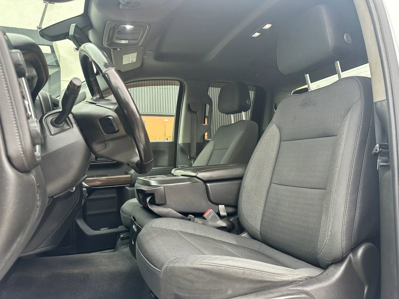 Used 2020 Chevrolet Silverado 1500 LT w/ All-Star Edition AWD/4WD image 7