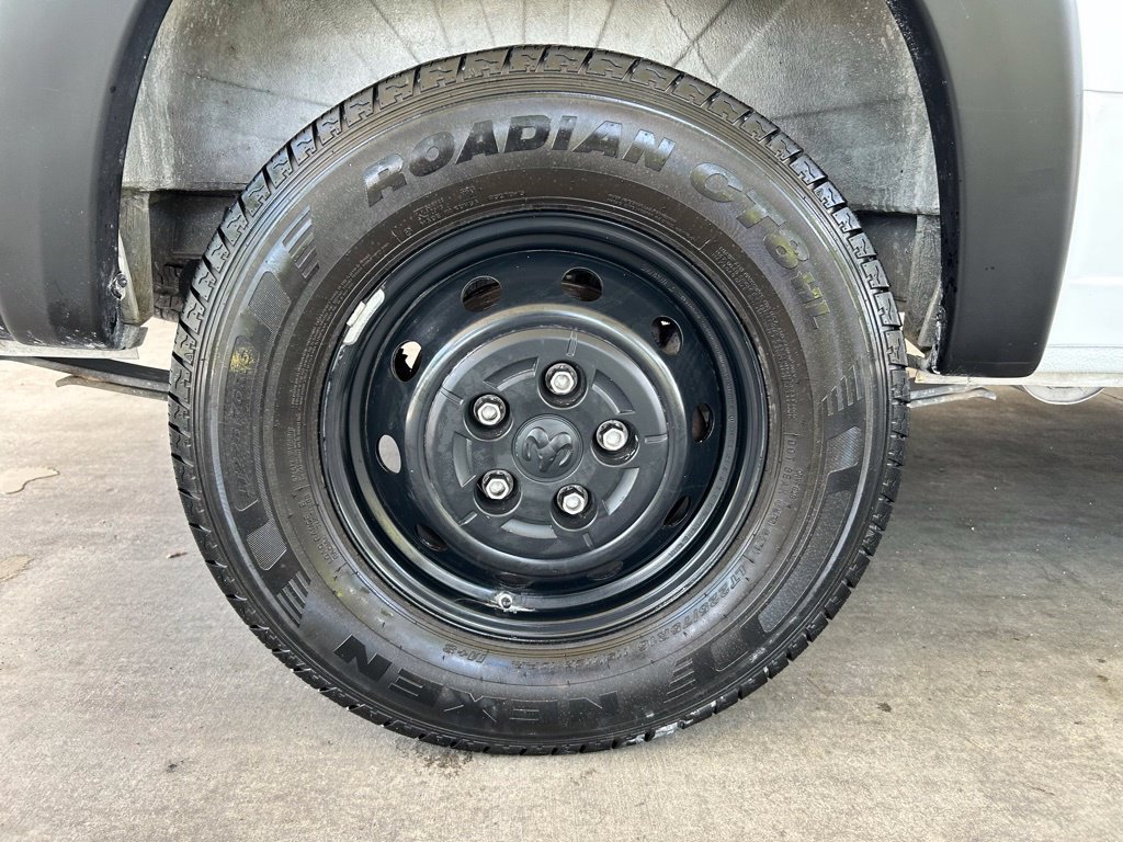 Used 2022 RAM ProMaster 2500 w/ Safety Group (A) FWD image 17