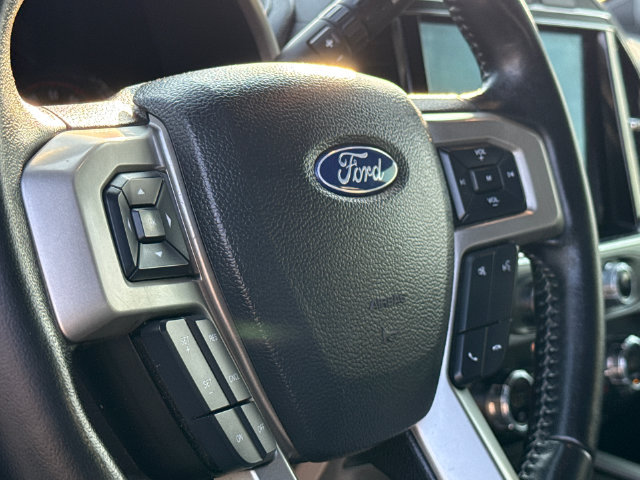 Used 2022 Ford F350 Lariat w/ Lariat Ultimate Package AWD/4WD image 29