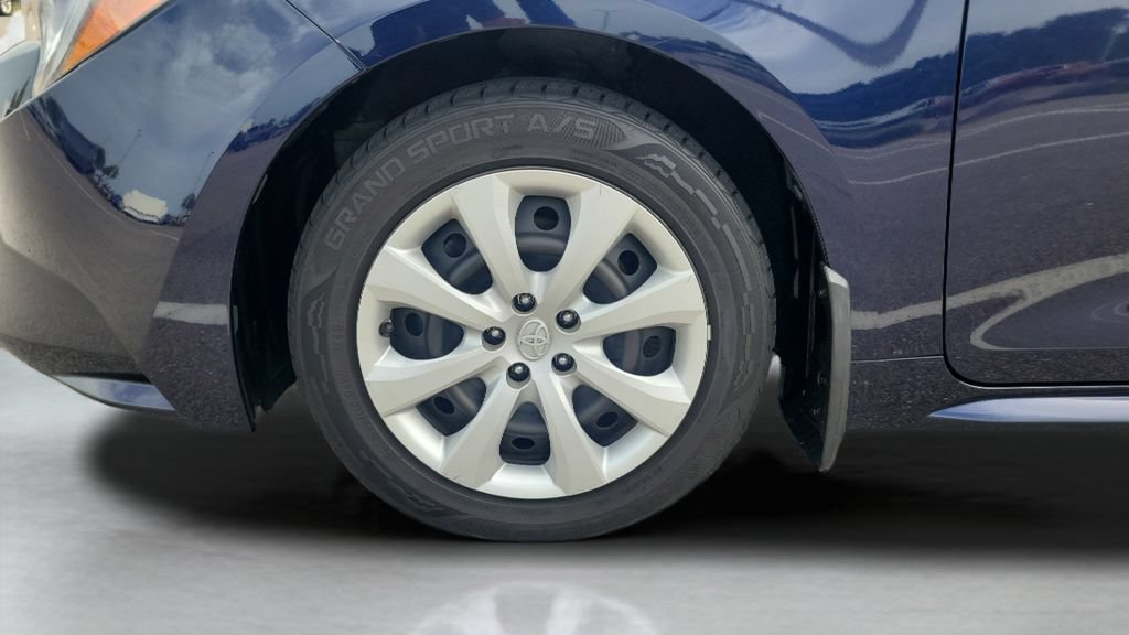 Used 2023 Toyota Corolla LE FWD image 24