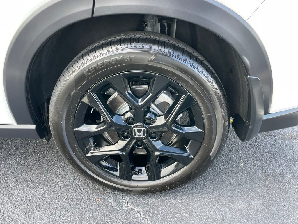 Certified 2025 Honda HR-V Sport image 42