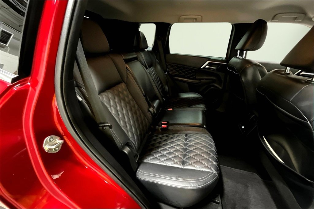 Used 2022 Mitsubishi Outlander SEL image 25