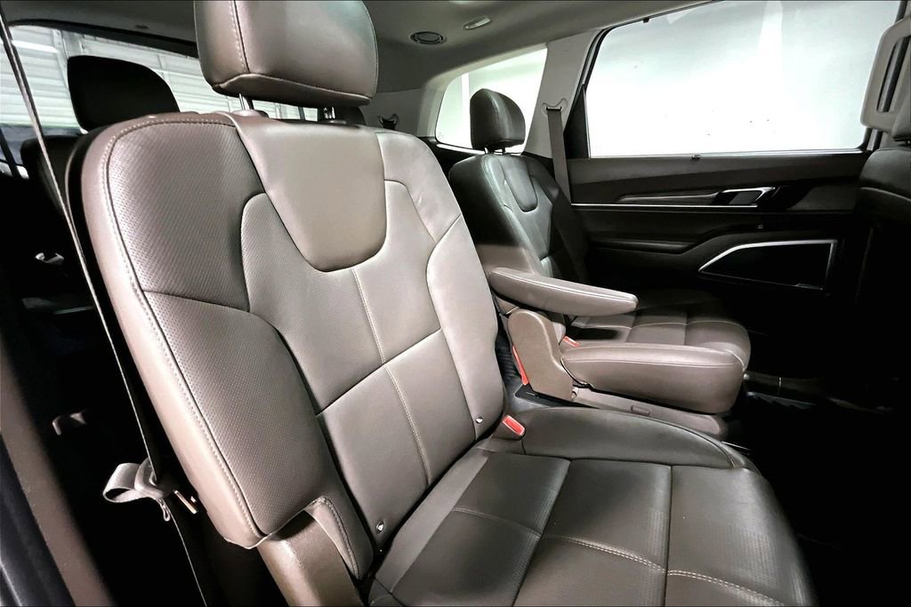 Used 2021 Kia Telluride SX w/ Nightfall Edition Package image 37
