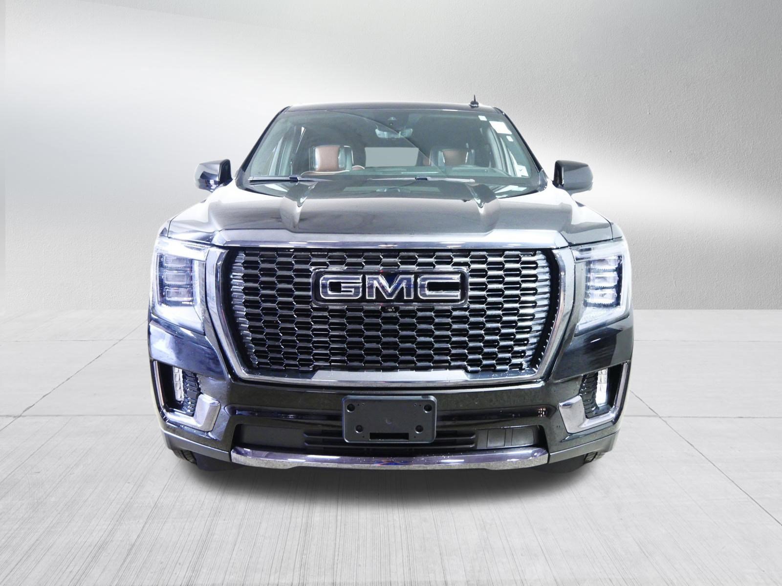 Used 2024 GMC Yukon XL Denali Ultimate image 2
