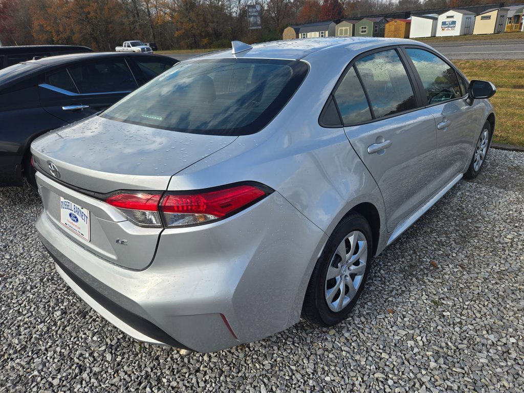 Used 2022 Toyota Corolla LE image 4