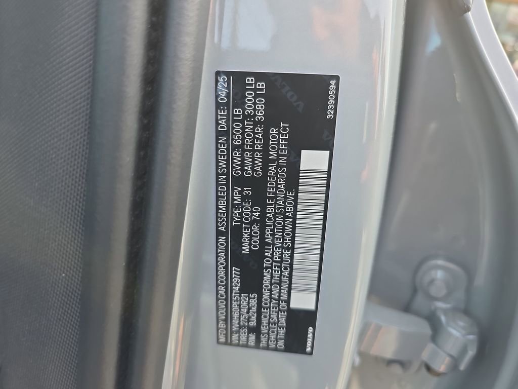 New 2026 Volvo XC90 T8 Plus image 48