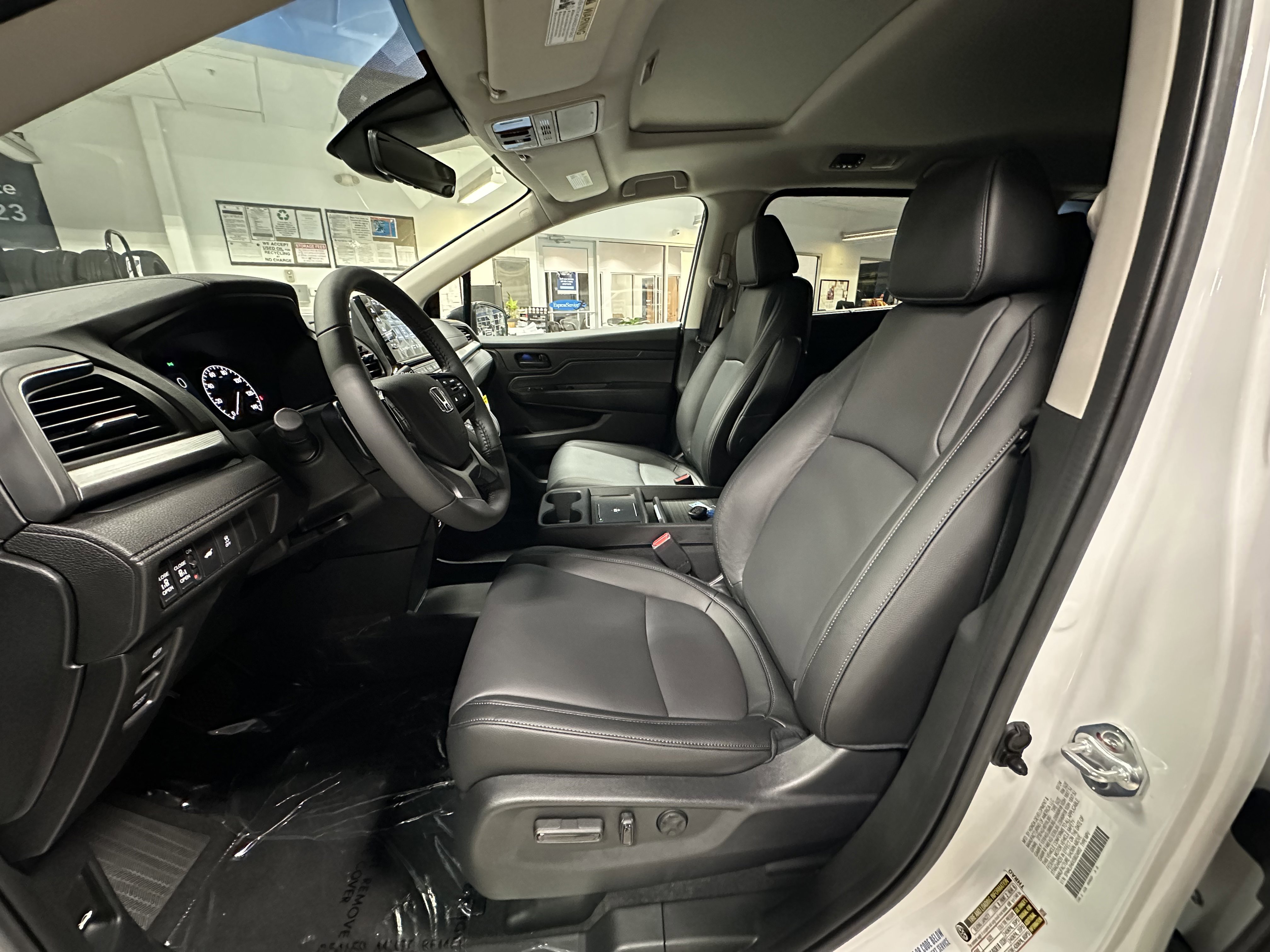 New 2026 Honda Odyssey EX-L image 8