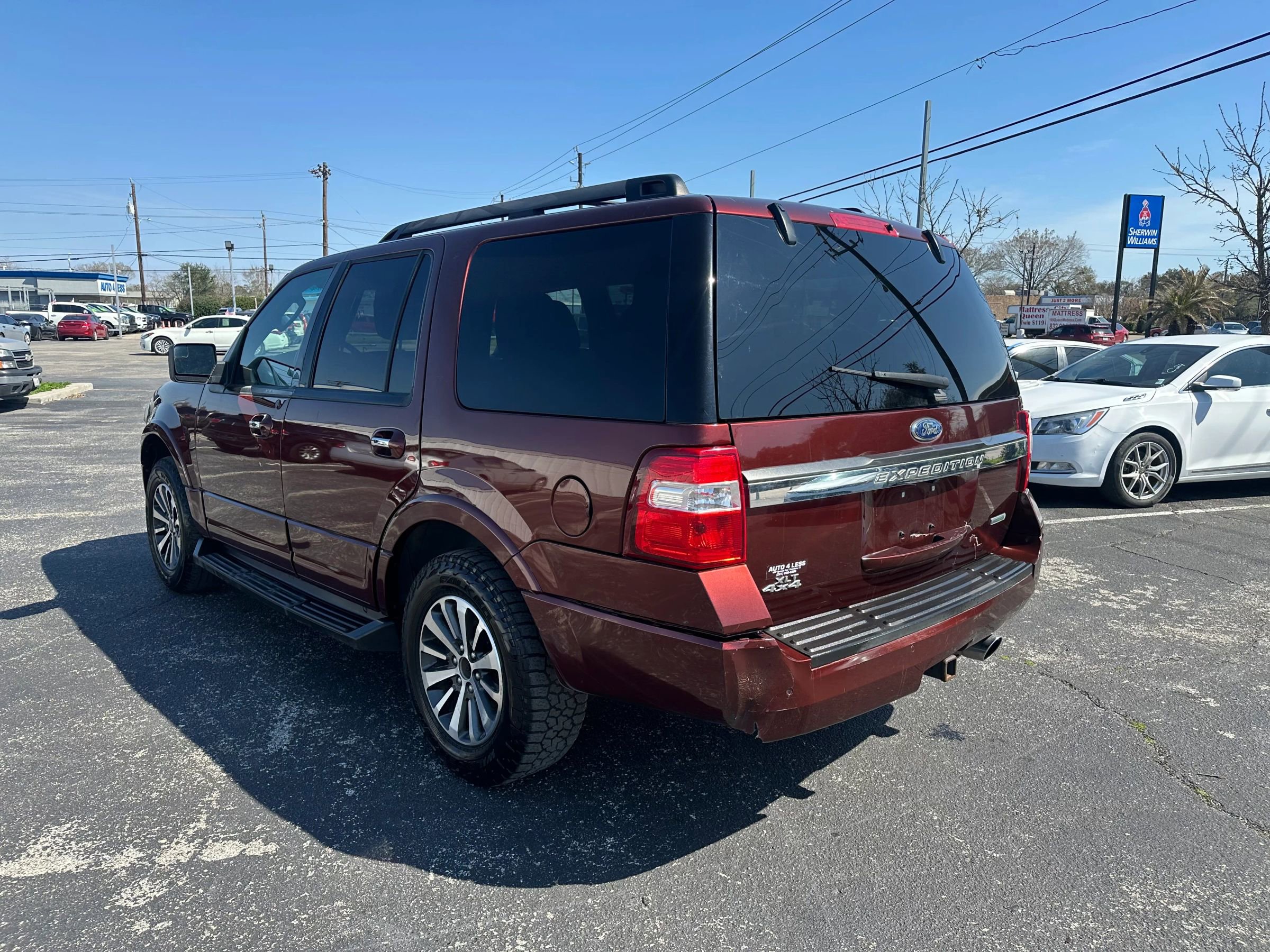 Used 2017 Ford Expedition XLT AWD/4WD image 7