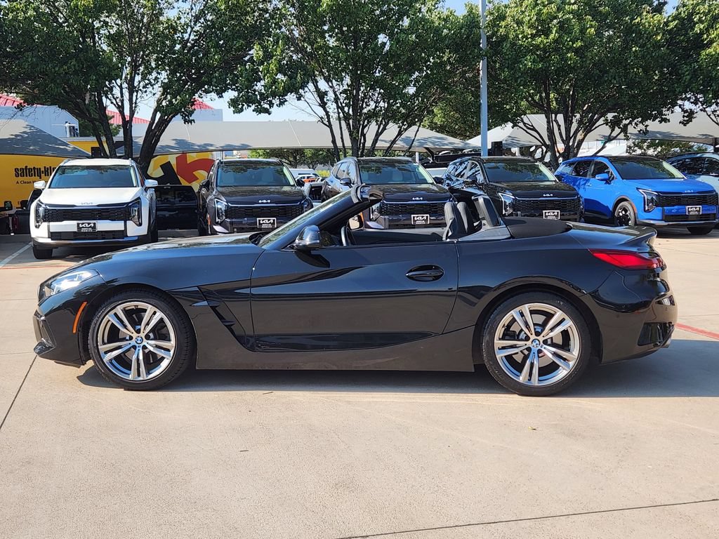 Used 2026 BMW Z4 sDrive30i RWD image 14