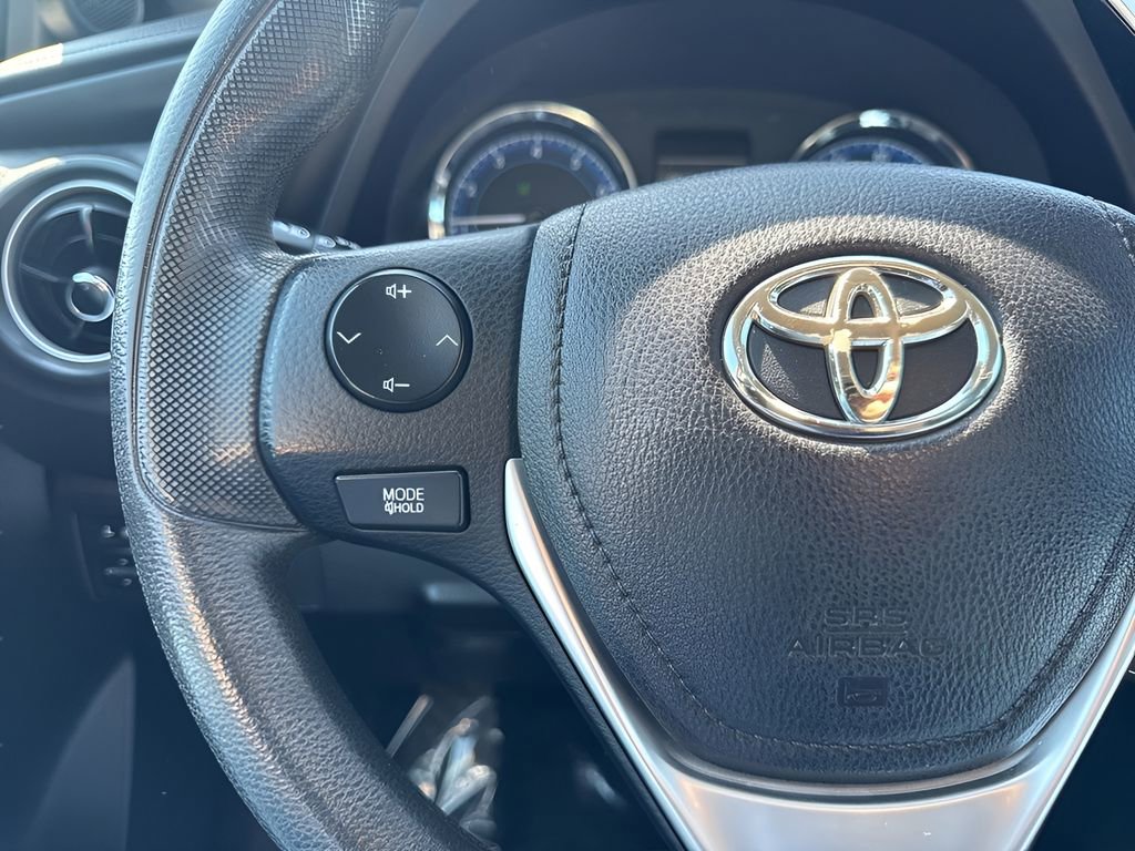 Used 2017 Toyota Corolla LE FWD image 13