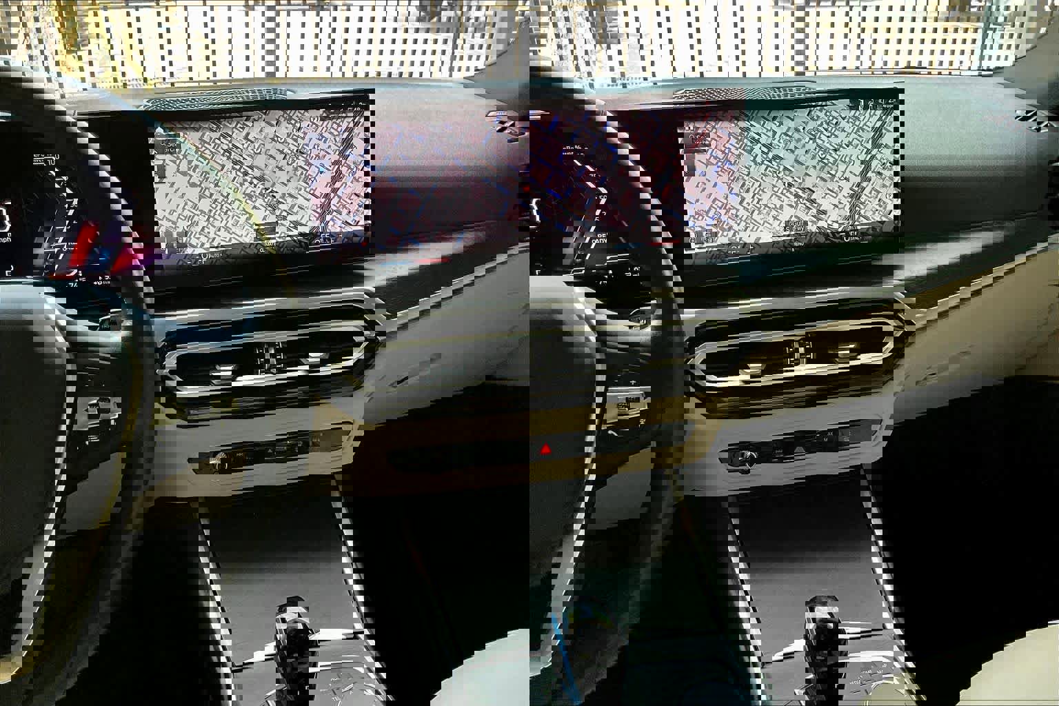 Used 2023 BMW i4 eDrive35 w/ Premium Package image 6