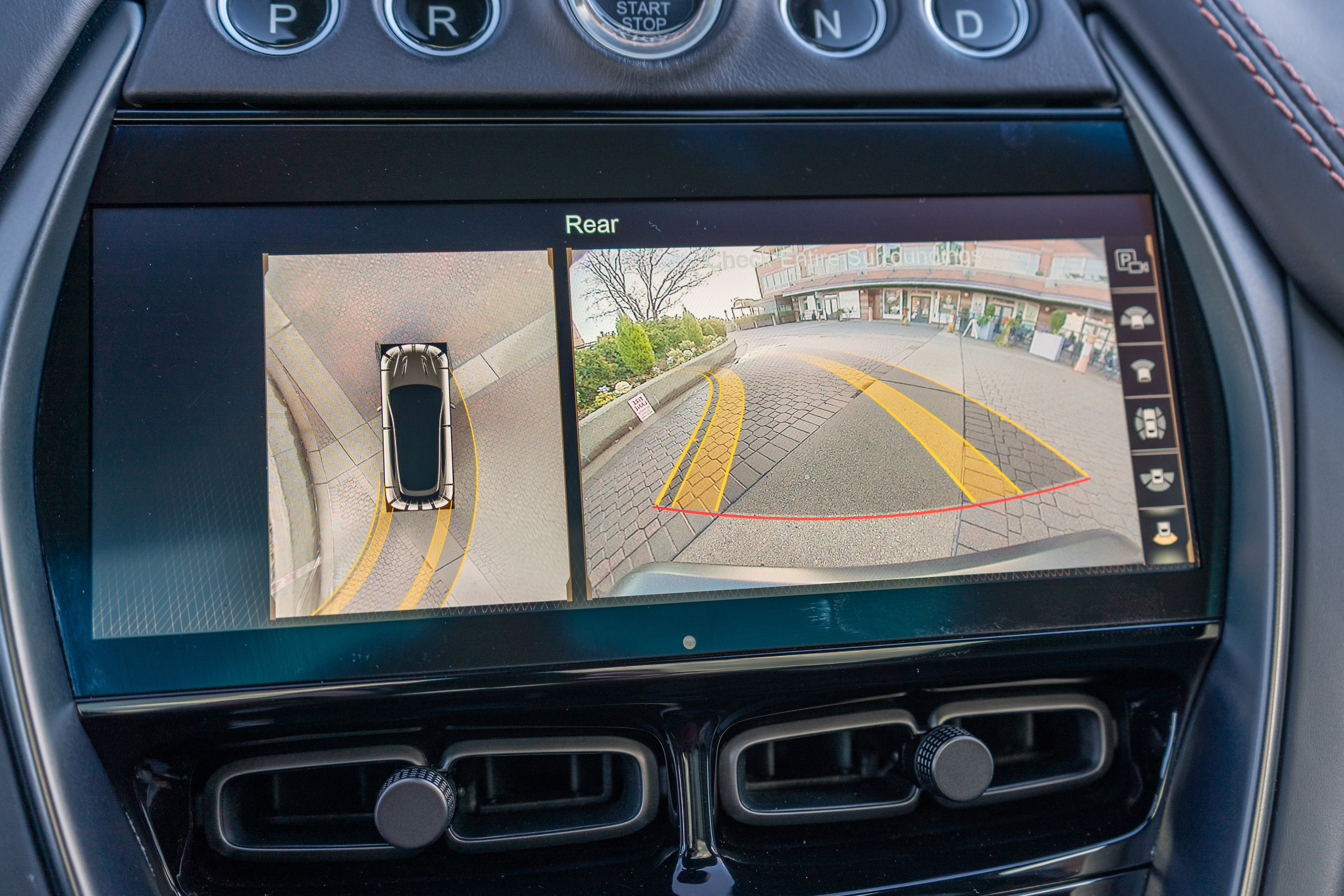 Used 2022 Aston Martin DBX image 27