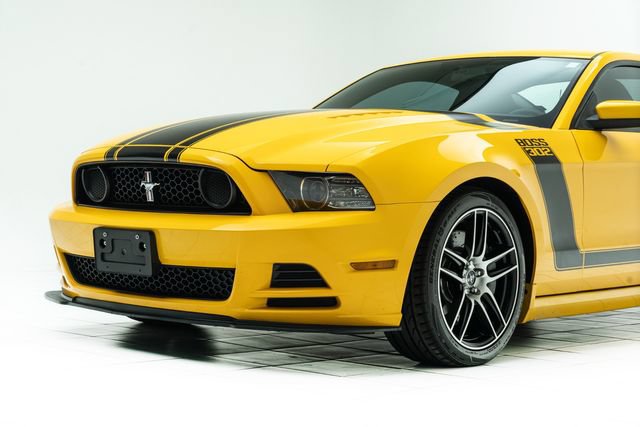 Used 2013 Ford Mustang Boss 302 w/ Boss 302 Accessory Pkg RWD image 10