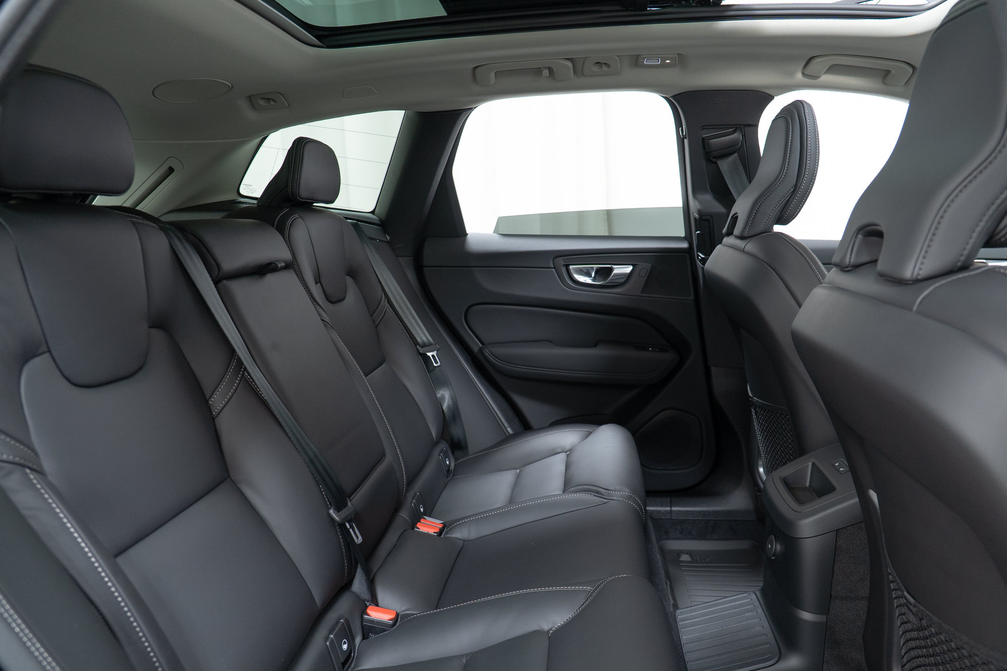 New 2027 Volvo XC60 T8 Ultra AWD/4WD image 24