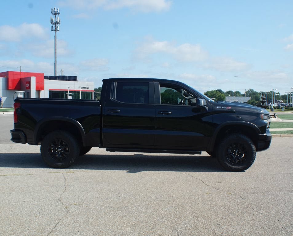 Used 2022 Chevrolet Silverado 1500 ZR2 w/ Technology Package AWD/4WD image 23