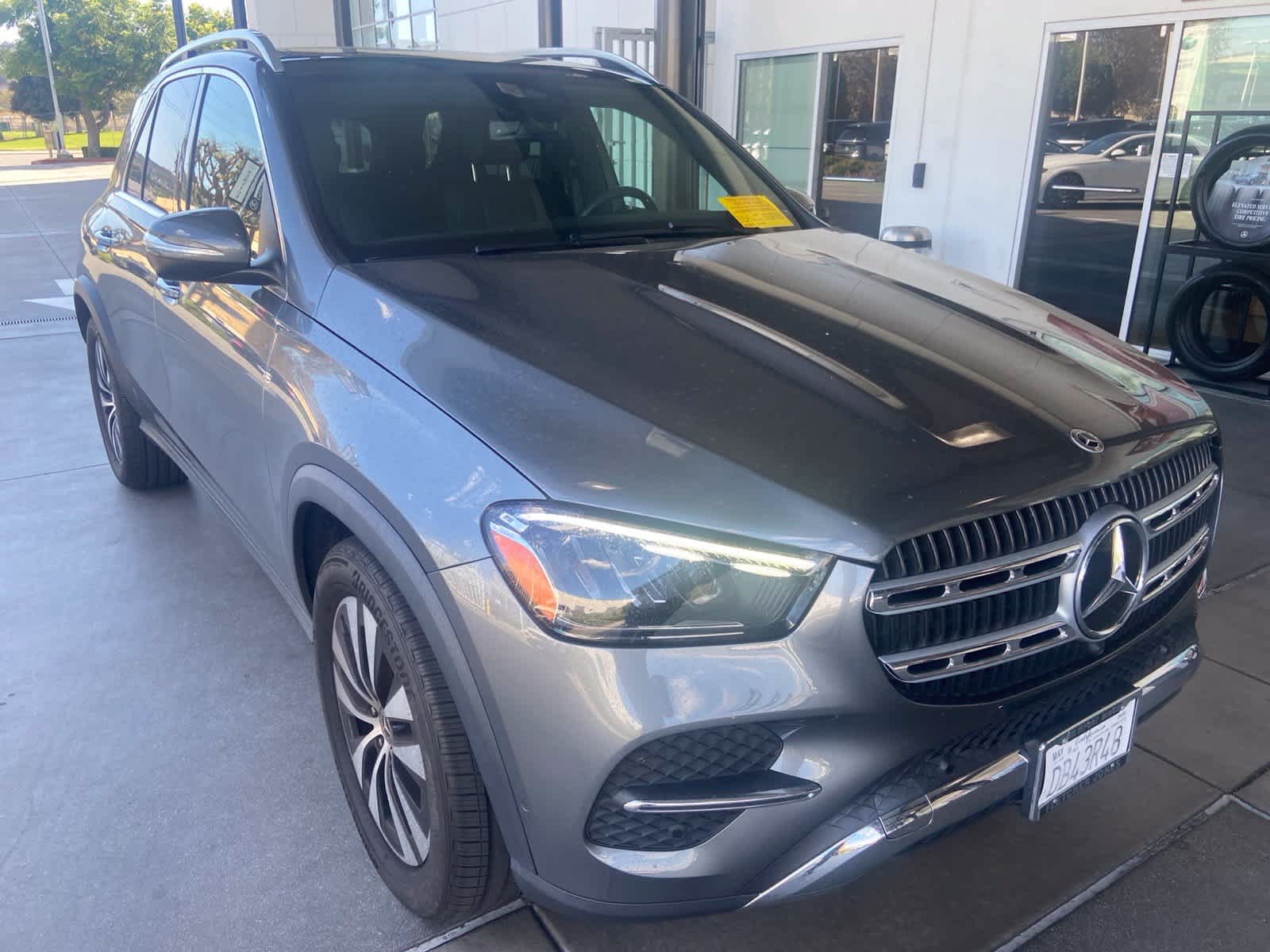 Used 2024 Mercedes-Benz GLE 350 4MATIC image 3