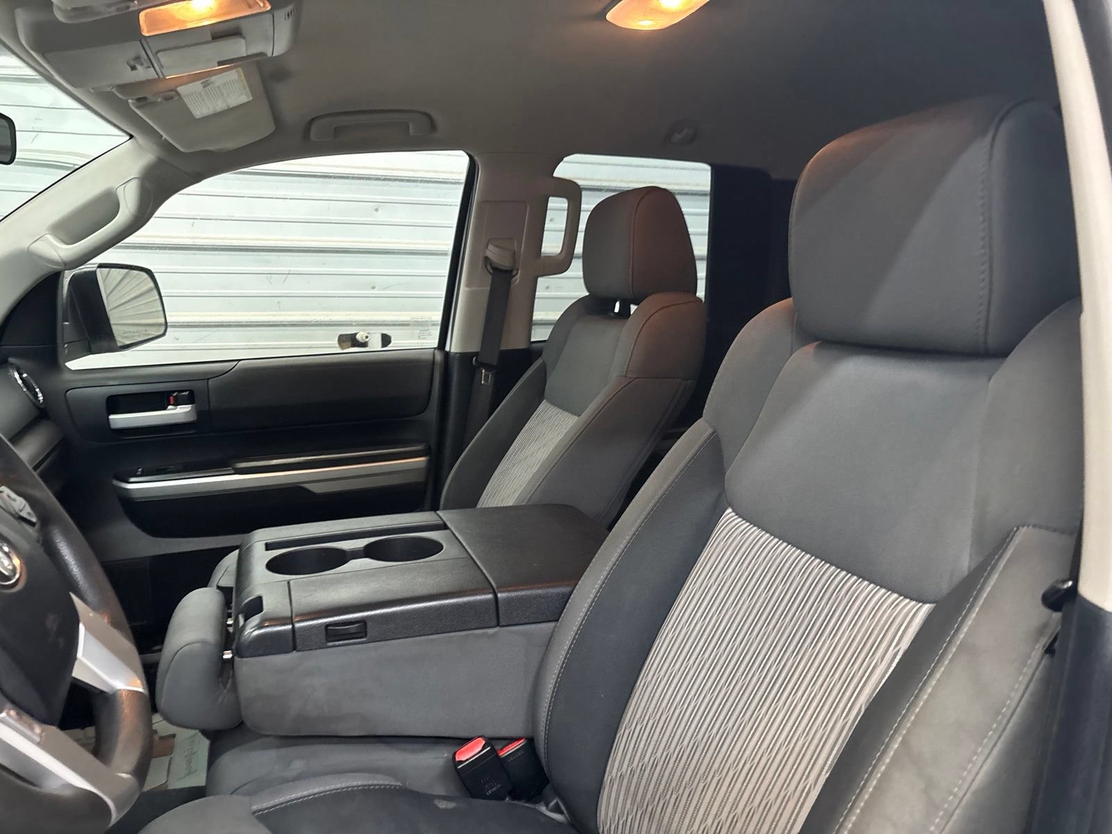 Used 2015 Toyota Tundra SR5 AWD/4WD image 11