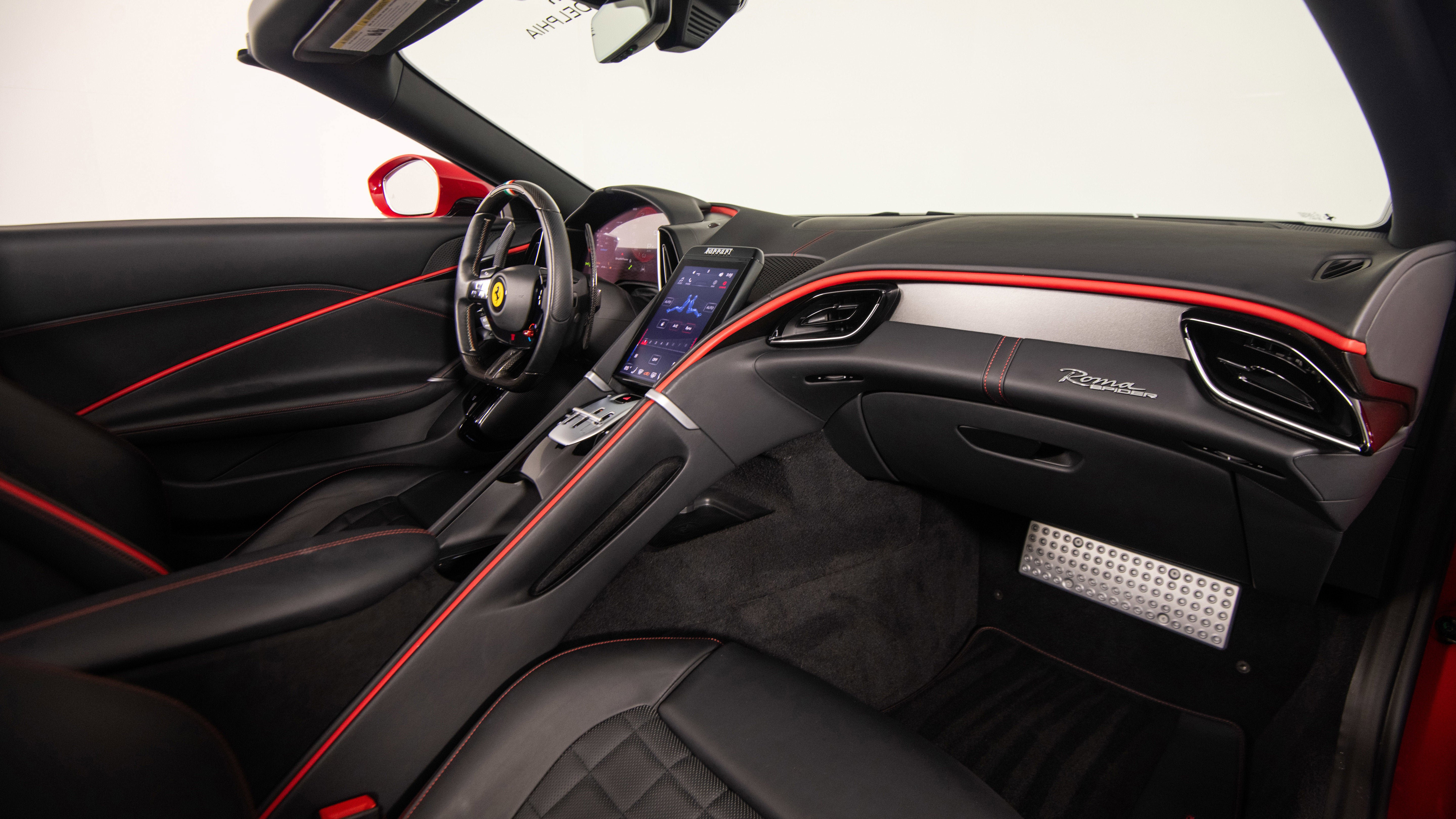 Certified 2025 Ferrari Roma Spider RWD image 28