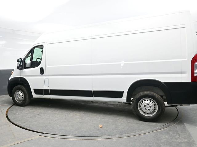 Used 2025 RAM ProMaster 2500 w/ Convenience Group image 4
