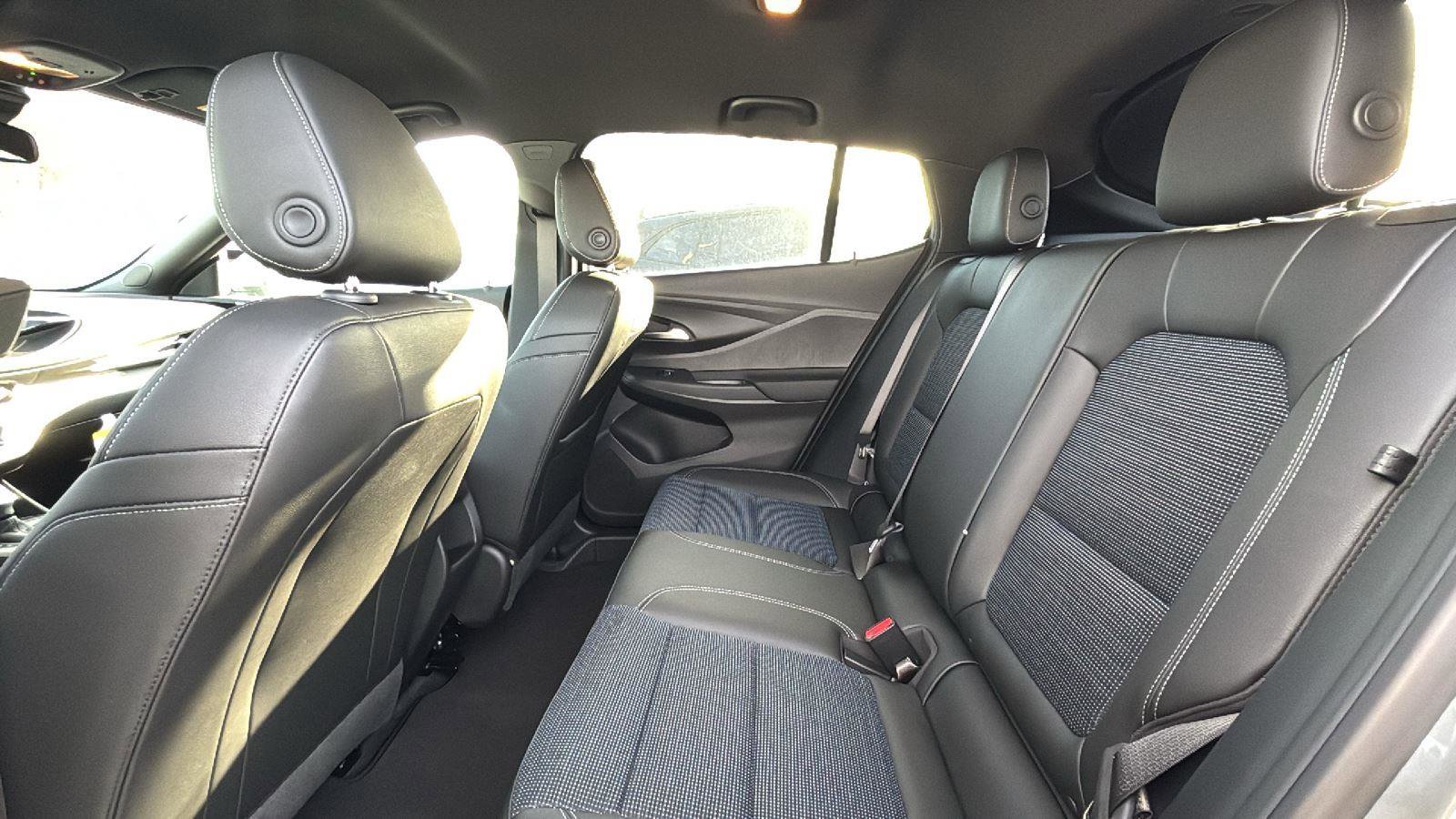 New 2025 Buick Envista Preferred w/ Convenience II Package image 27