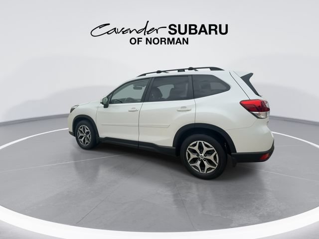 Certified 2021 Subaru Forester Premium AWD/4WD image 6