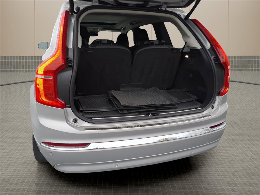Used 2024 Volvo XC90 B5 Core w/ Protection Package Premier image 25