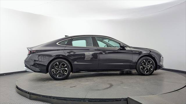Used 2025 Hyundai Sonata SEL FWD image 9