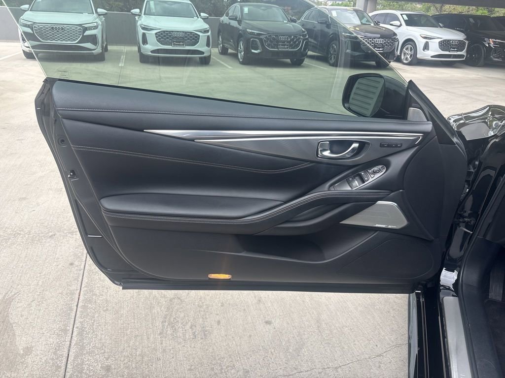 Used 2022 INFINITI Q60 3.0t Luxe w/ Essential Package image 10