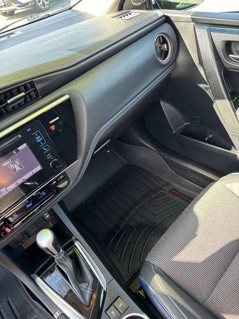 Used 2017 Toyota Corolla SE w/ Carpet Mat Package (TMS) FWD image 13