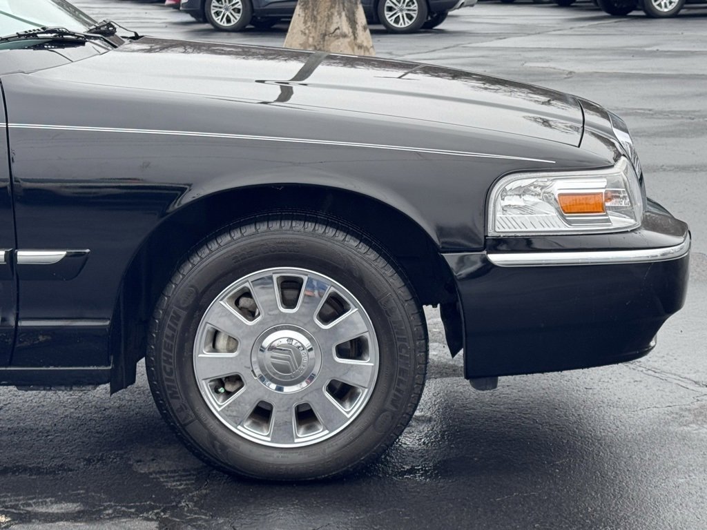 Used 2008 Mercury Grand Marquis LS image 38