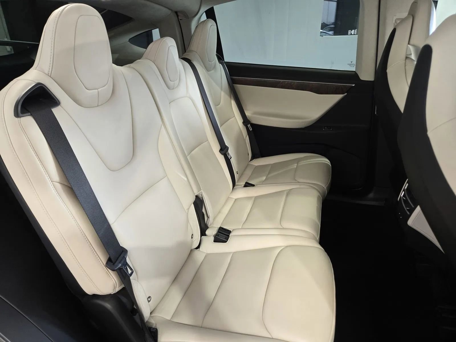 Used 2018 Tesla Model X 75D AWD/4WD image 8