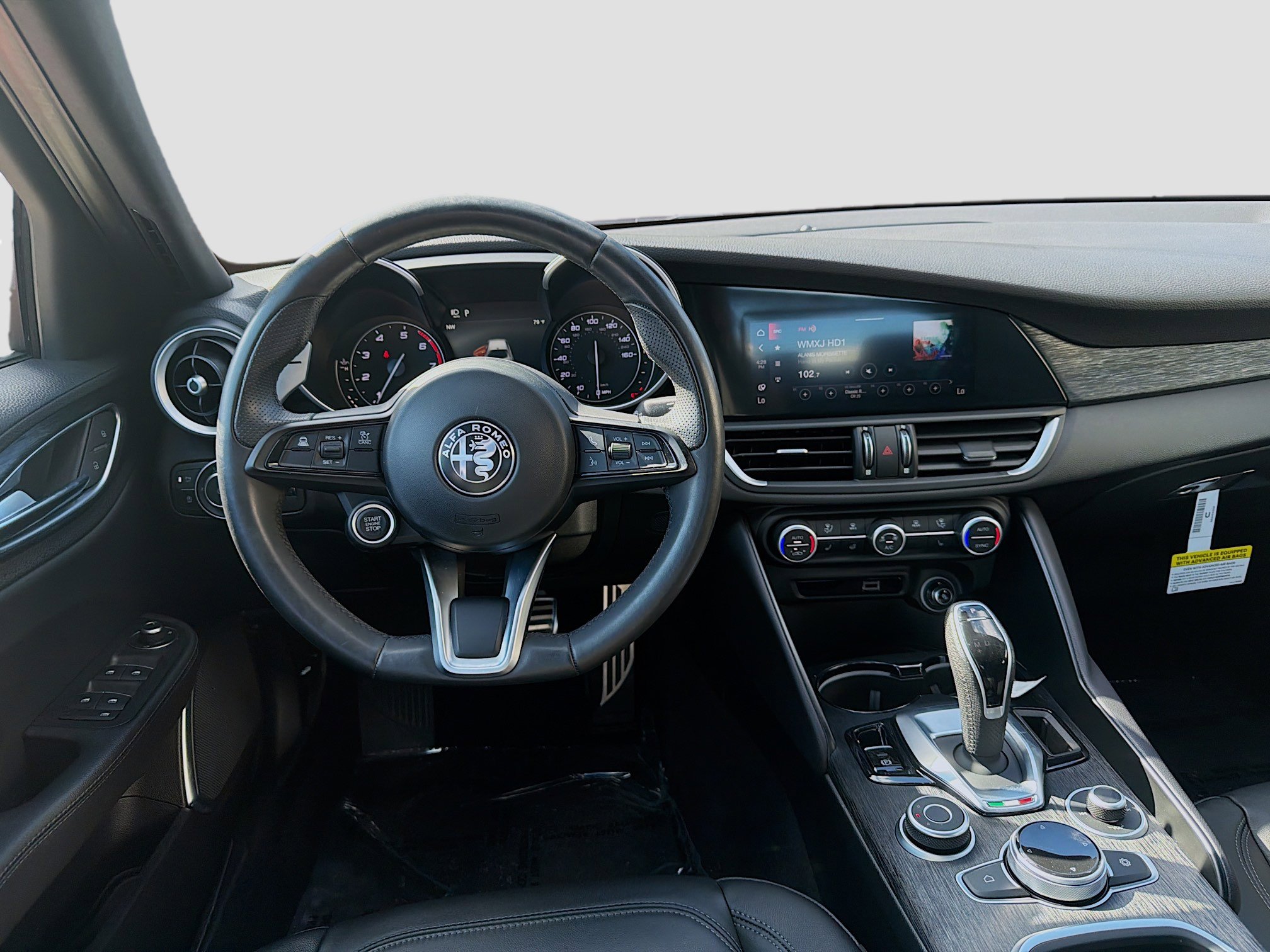 Used 2023 Alfa Romeo Giulia Sprint image 21