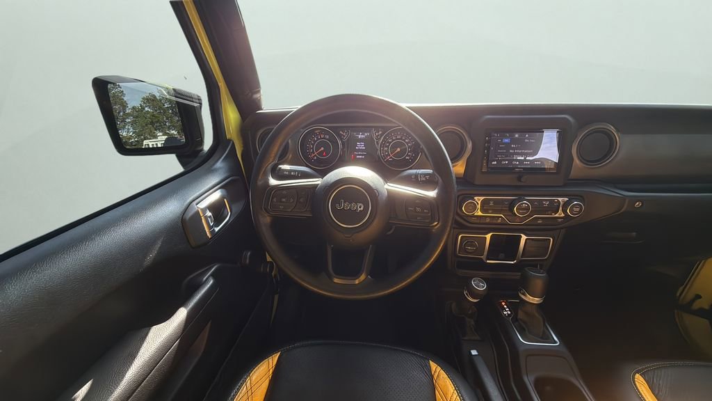 Used 2023 Jeep Gladiator Sport image 17